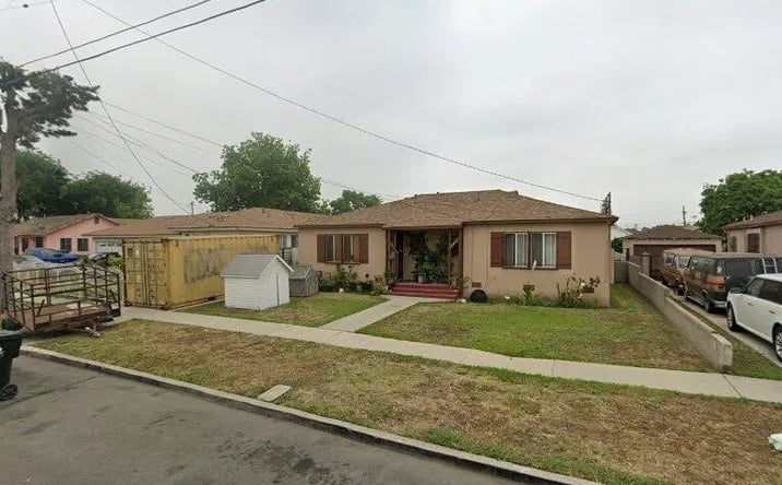 Pictures of Multifamily property located at 212 W 103rd, Los Angeles, CA 90003 for sales - image #1