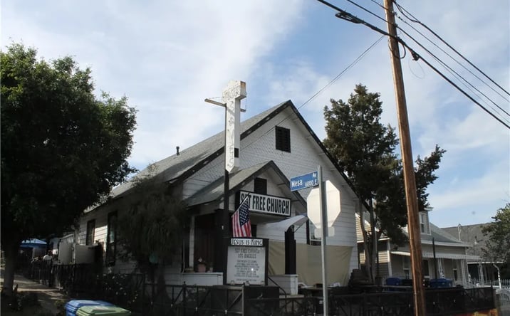 Pictures of Multifamily property located at 6035 Mesa, Los Angeles, CA 90042 for sales - image #1