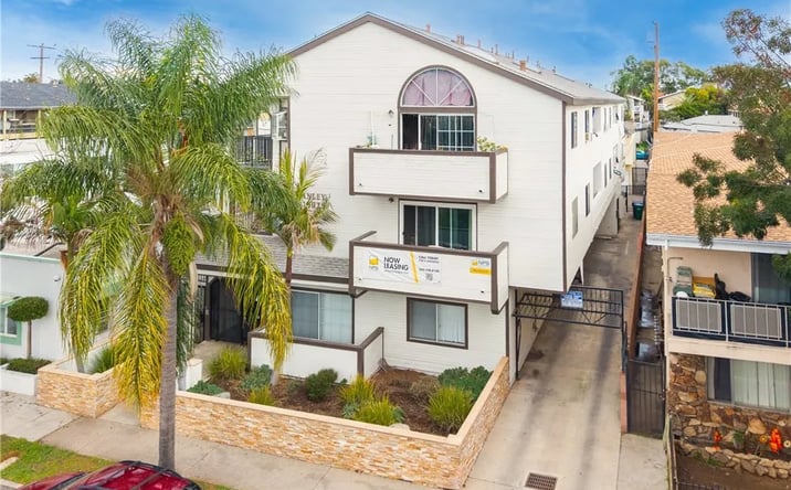 Pictures of Multifamily property located at 1128 Stanley, Long Beach, CA 90804 for sales - image #1
