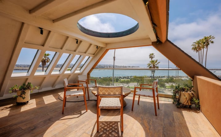Pictures of Multifamily property located at 2617 Ocean Front Walk, San Diego, CA 92109 for sales - image #1