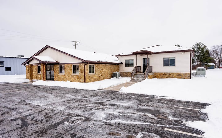 Pictures of Office, Mixed Use property located at 180 Robert Curry Dr, Martinsville, IN 46151 for sales - image #1