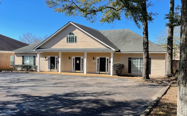 Pictures of Office property located at 6312 Piccadilly Square Dr, Mobile, AL 36609 for sales - image #1