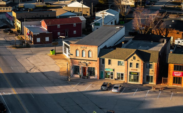 Pictures of Mixed Use, Multifamily, Office, Retail property located at 2 Camden Ct, Camdenton, MO 65020 for sales - image #1