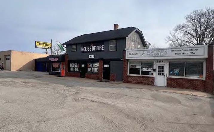 Pictures of Retail property located at 9206-9214 E. 350 Highway, Raytown, MO 64133 for sales - image #1