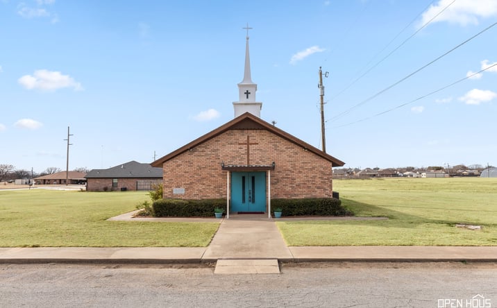 Pictures of Office property located at 801 N 1st, Iowa Park, TX 76367 for sales - image #1