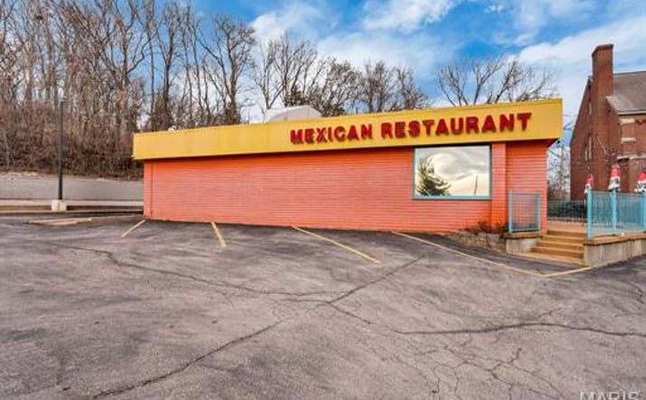 Pictures of Retail property located at 511 Main St, Fenton, MO 63026 for sales - image #1