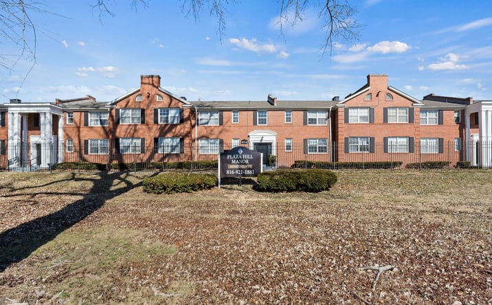 Pictures of Multifamily property located at 3712 E 47th Terrace, Kansas City, MO 64130 for sales - image #1