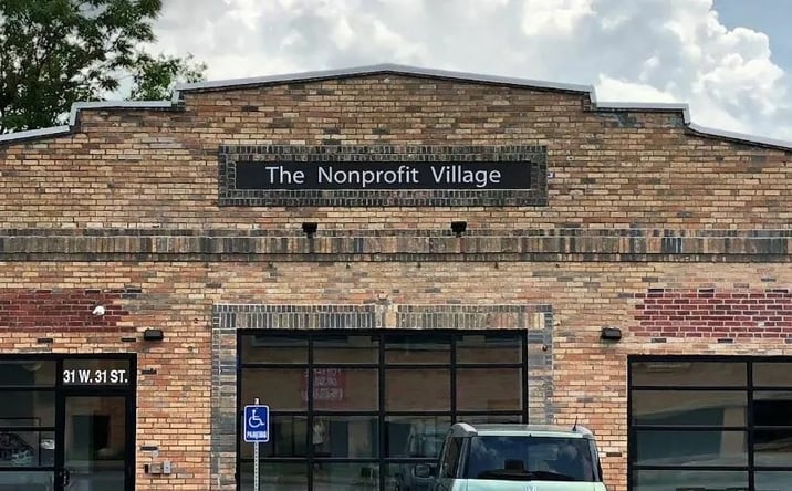 Pictures of Office property located at 31 W 31st St, Kansas City, MO 64111 for sales - image #1