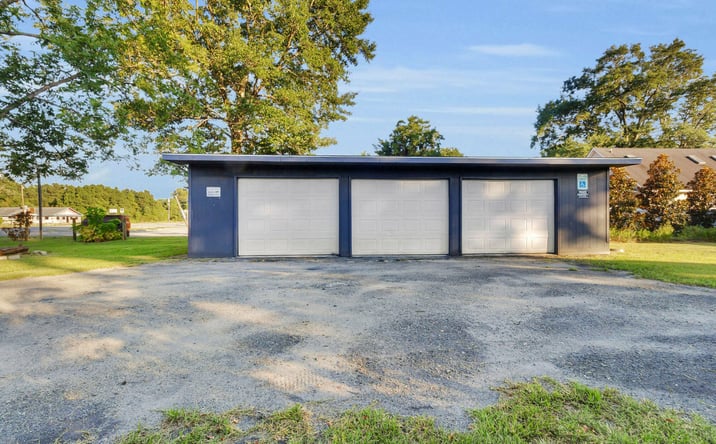 Pictures of Industrial, Self Storage, Special Purpose property located at 406 West Hickory Street, Bridgeton, NC 28519 for sales - image #1