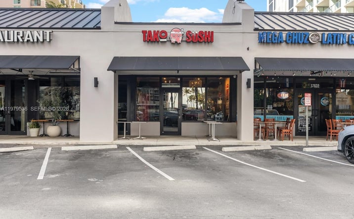 Pictures of Business for Sale, Retail property located at 17632 Collins Ave, Sunny Isles Beach, FL 33160 for sales - image #1