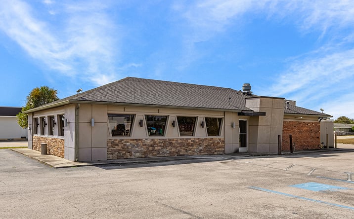 Pictures of Retail property located at 11498 S Cleveland Ave, Fort Myers, FL 33907 for sales - image #1
