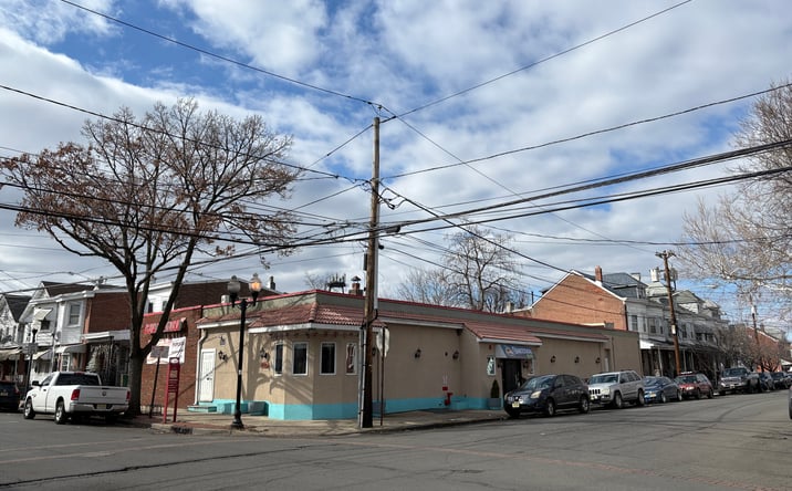 Pictures of Retail property located at 762 Roebling Ave, Trenton, NJ 08611 for sales - image #1