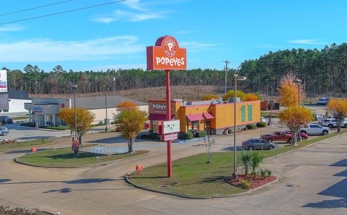 Pictures of Retail property located at 5101 University Pkwy, Natchitoches, LA 71457 for sales - image #1