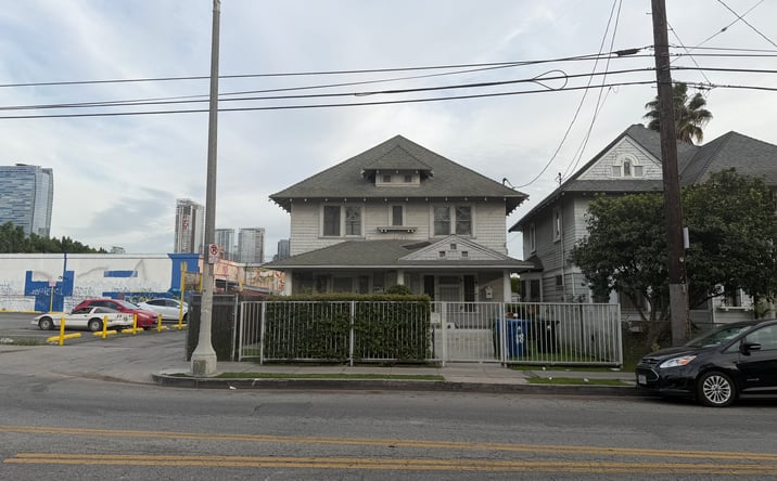 Pictures of Multifamily property located at 1316 S Union Ave, Los Angeles, CA 90015 for sales - image #1