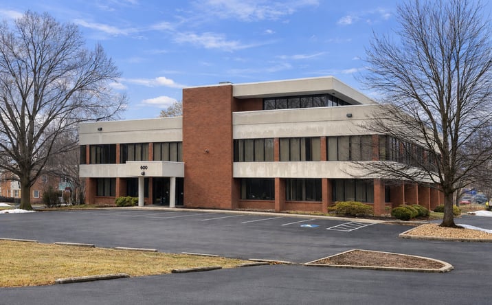 Pictures of Office property located at 600 Wilson Lane, Mechanicsburg, PA 17055 for sales - image #1
