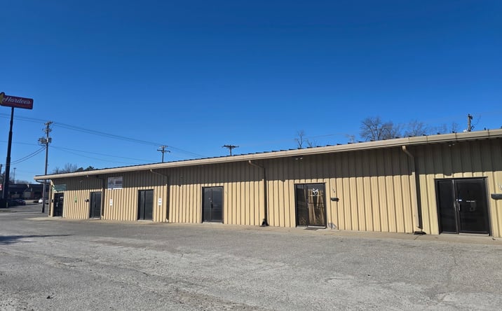 Pictures of Mixed Use, Retail property located at 102 N Gum Street, Harrisburg, IL 62946 for sales - image #1
