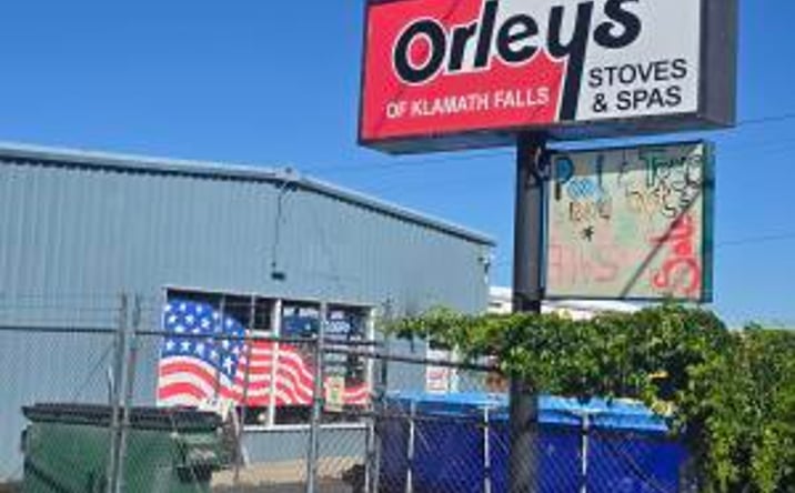 Pictures of Retail, Business for Sale property located at 2120 Washburn Way, Klamath Falls, OR 97603 for sales - image #1