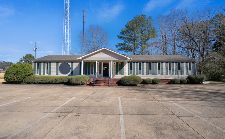 Pictures of Office property located at 1499 N Airport Rd, Jasper, AL 35504 for sales - image #1