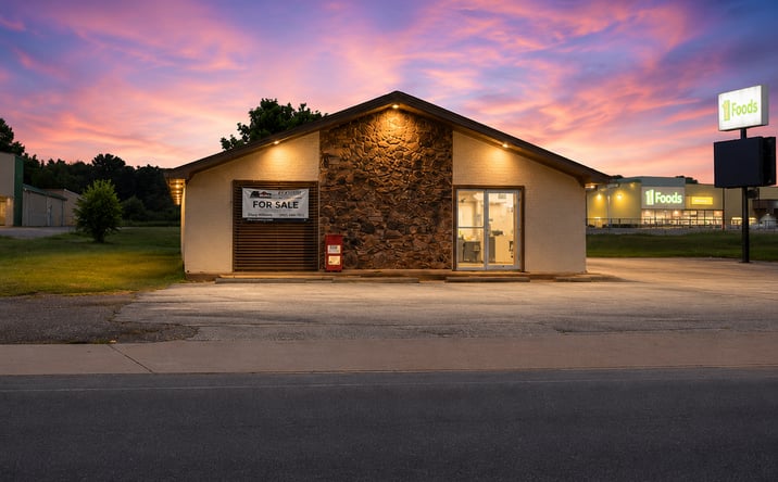 Pictures of Office property located at 1005 S Jackson St, Jacksonville, TX 75766 for sales - image #1