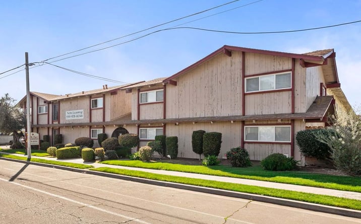 Pictures of Multifamily property located at 1985 N Winery Avenue, Fresno, CA 93703 for sales - image #1