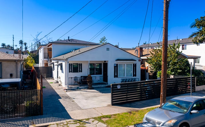 Pictures of Multifamily property located at 3468 W 71st St, Los Angeles, CA 90043 for sales - image #1