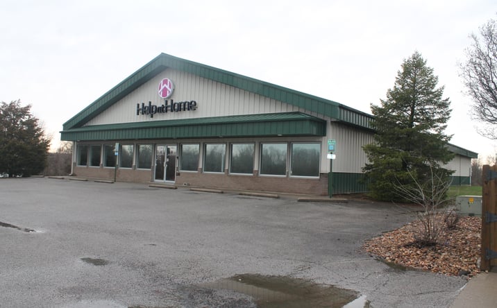 Pictures of Office property located at 1350 E Mall Dr, Carbondale, IL 62901 for sales - image #1