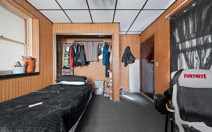 Pictures of Mixed Use, Multifamily property located at 7847 S Maryland Ave, Chicago, IL 60619 for sales - image #1