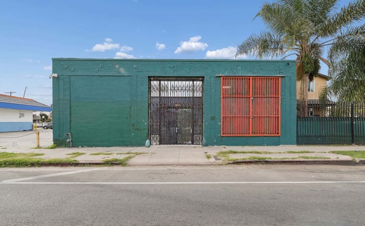 Pictures of Industrial, Mixed Use property located at 6215 San Pedro St, Los Angeles, CA 90003 for sales - image #1