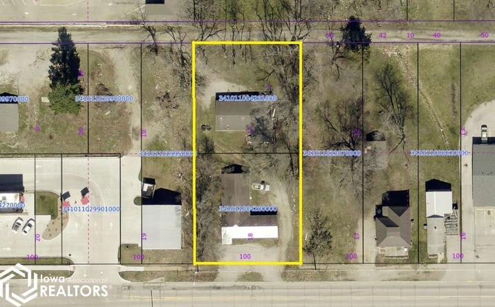 Pictures of Land property located at 807 E Maple Street, Centerville, IA 52544 for sales - image #1