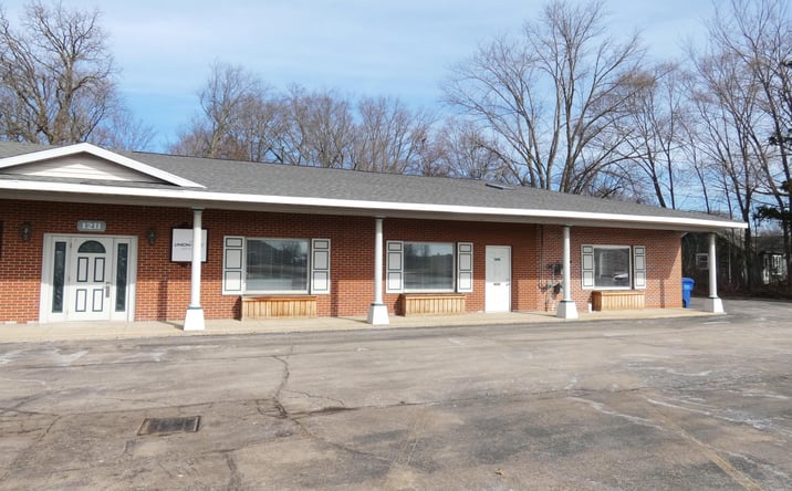 Pictures of Office, Retail property located at 1211 E Napier Avenue, Benton Harbor, MI 49022 for sales - image #1