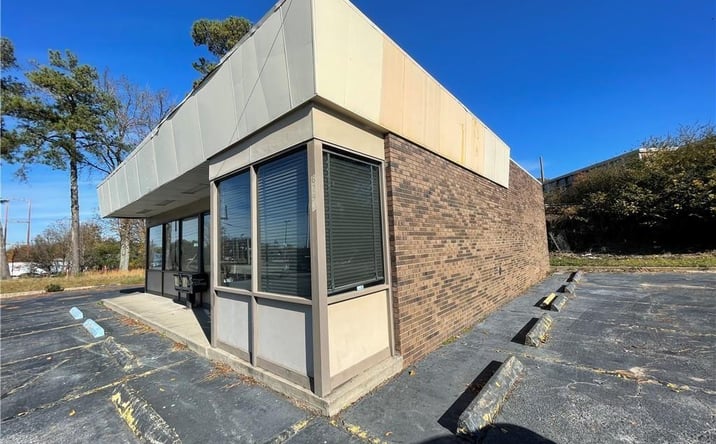 Pictures of Mixed Use property located at 6294 Old Dixie Highway, Jonesboro, GA 30236 for sales - image #1