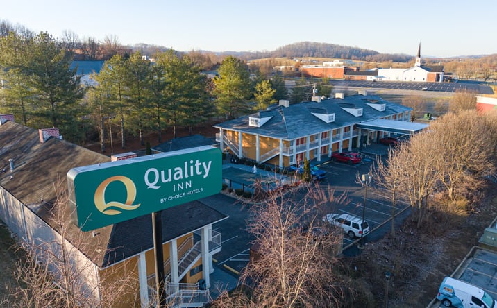 Pictures of Hospitality property located at 119 Pinnacle Dr, Johnson City, TN 37615 for sales - image #1