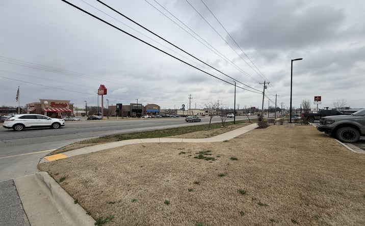 Pictures of Land property located at Us Hwy 412 E & Simon Sager Ave, Siloam Springs, AR 72761 for sales - image #1