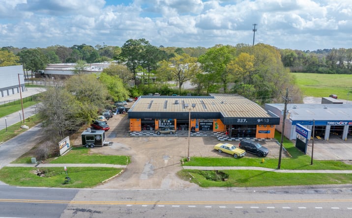 Pictures of Mixed Use, Retail property located at 2016 NE Evangeline Thruway, Lafayette, LA 70501 for sales - image #1