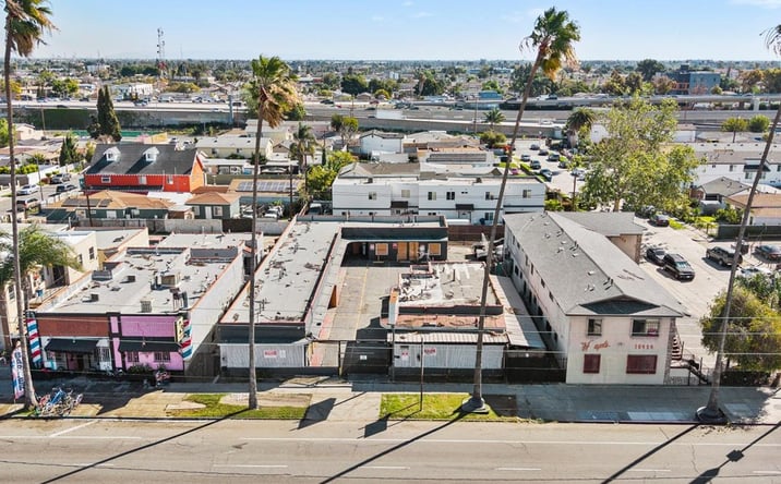 Pictures of Hospitality, Multifamily, Mixed Use property located at 10918 S Figueroa Street, Los Angeles, CA 90061 for sales - image #1