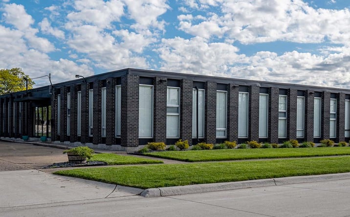 Pictures of Office property located at 24725 Greenfield Rd, Southfield, MI 48075 for sales - image #1