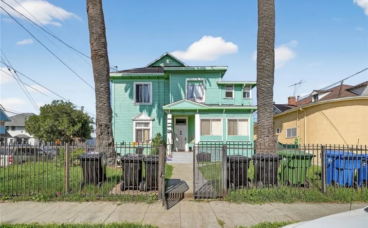 Pictures of Multifamily property located at 1153 S Westlake, Los Angeles, CA 90006 for sales - image #1