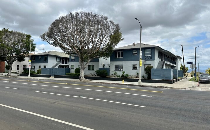 Pictures of Multifamily property located at 2301 W Florence Ave, Los Angeles, CA 90043 for sales - image #1