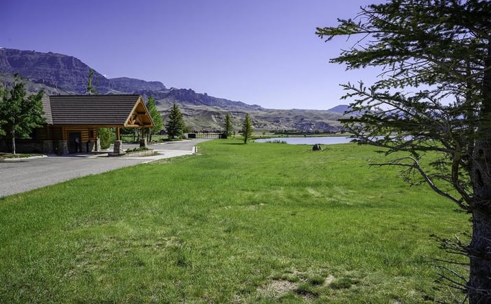 Pictures of Land property located at 12 Big Creek Dr, Cody, WY 82414 for sales - image #1