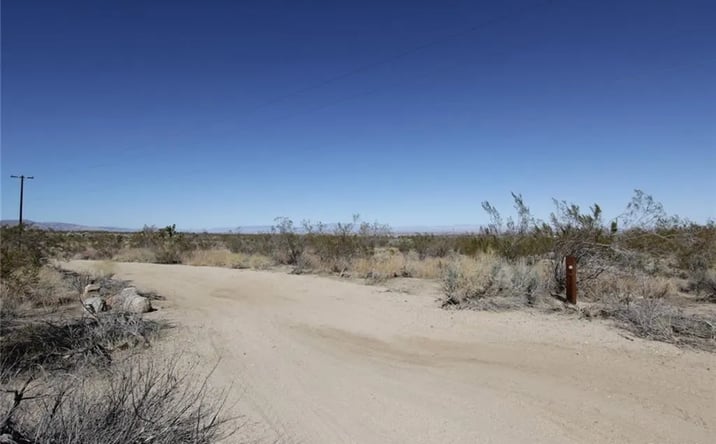 Pictures of Land property located at 96th, Palmdale, CA 93550 for sales - image #1