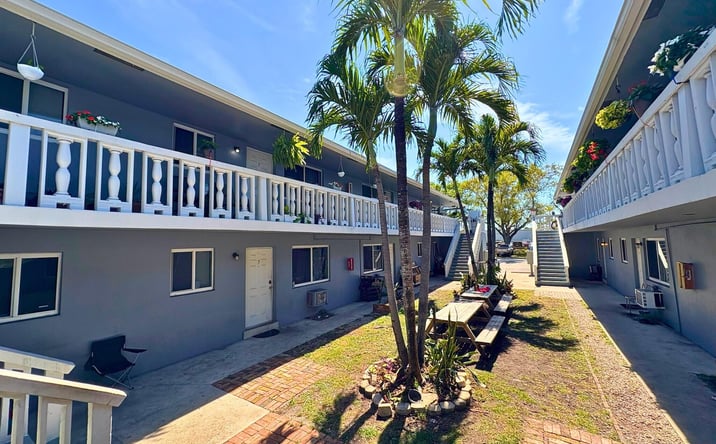 Pictures of Multifamily property located at 101-105 SE 26th Street, Fort Lauderdale, FL 33316 for sales - image #1