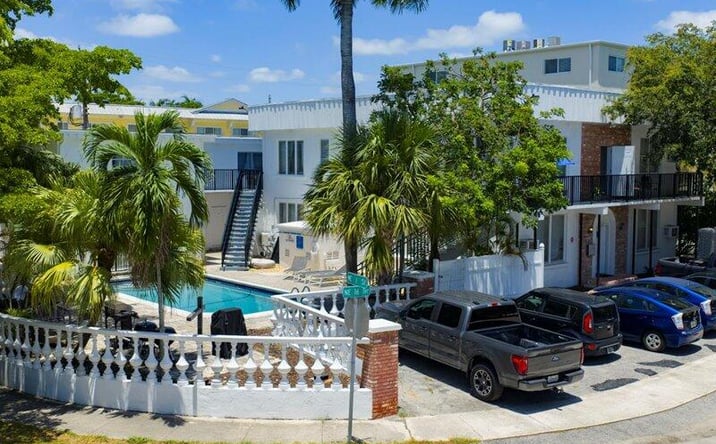 Pictures of Multifamily property located at 105 NE 16th Terrace, Fort Lauderdale, FL 33301 for sales - image #1