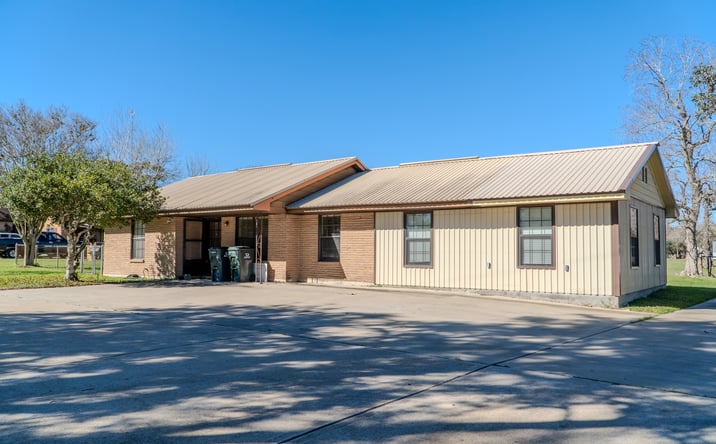 Pictures of Office, Mixed Use, Land property located at 4959 US-90, Alleyton, TX 78935 for sales - image #1