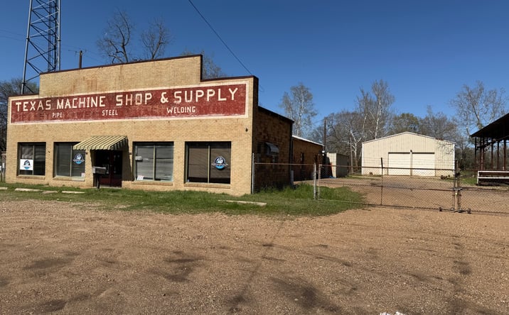 Pictures of Industrial property located at 1316 Phenie Ave, Texarkana, TX 75501 for sales - image #1
