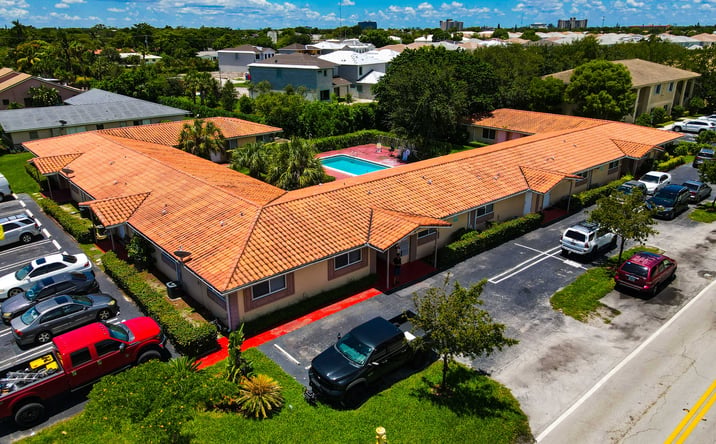 Pictures of Multifamily property located at 8430 NW 40th St, Coral Springs, FL 33065 for sales - image #1