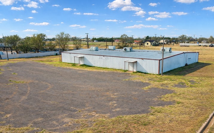 Pictures of Industrial, Mixed Use property located at 1121 Avenue L, Tahoka, TX 79373 for sales - image #1