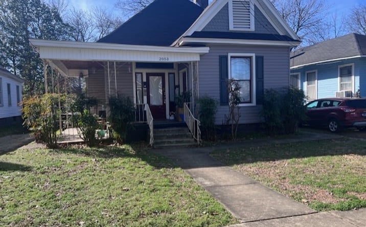 Pictures of Multifamily property located at 2053 Linden Ave, Memphis, TN 38104 for sales - image #1