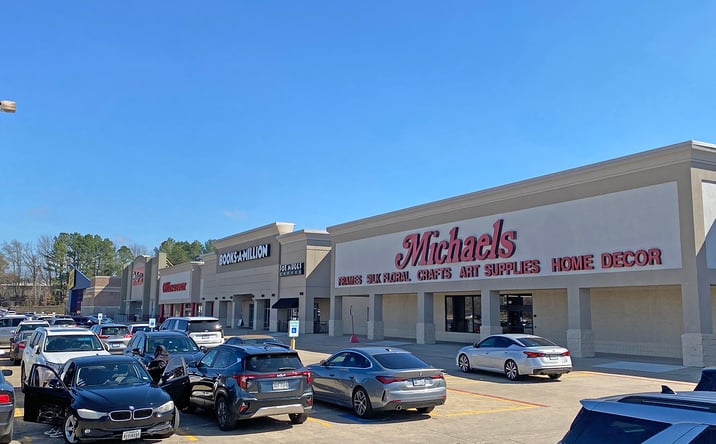 Pictures of Retail property located at 422 W Loop 281, Longview, TX 75605 for sales - image #1