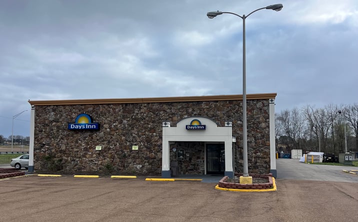 Pictures of Hospitality property located at 800 University St, Martin, TN 38237 for sales - image #1