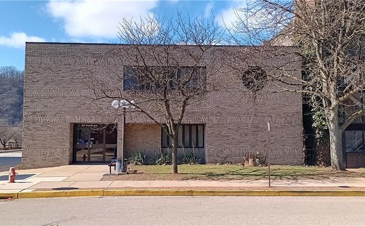 Pictures of Retail, Office property located at 701 Fourth Avenue, New Kensington, PA 15068 for sales - image #1